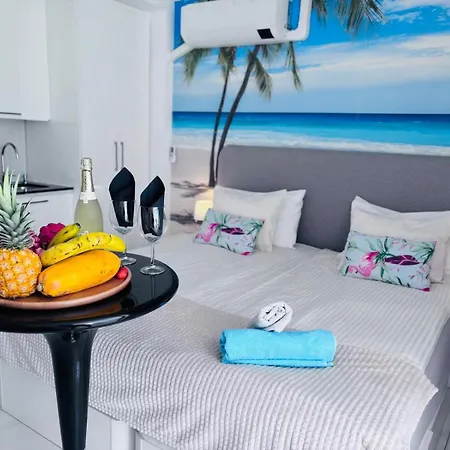 Under The Palm Playa de las Americas (Tenerife)