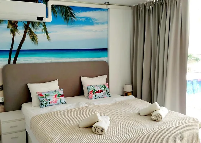 Under The Palm Apartment